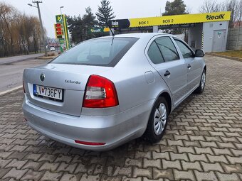 ŠKODA OCTAVIA 1,2TSI 4 VALEC  77KW ROK 2012 - 3