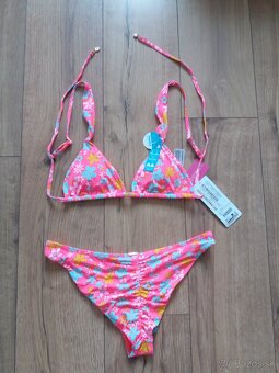 Bikiny Censored - 3