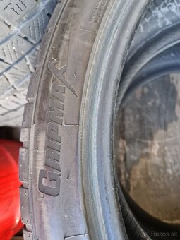 275/35R22 letné - 3