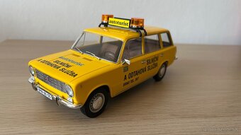 LADA 2102 Autoturist Brno ČSSR 1985 1:18 ACL/Triple9 - 3