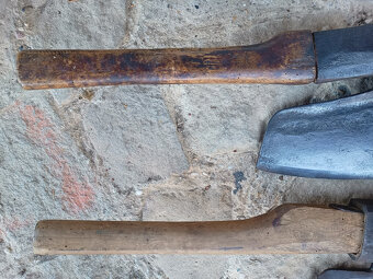 sekera,sekery,hoblík,nebožiec,staré náradie, topor  uu - 3