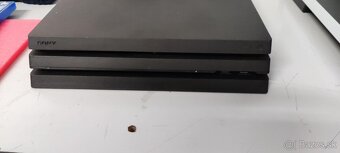 PS4 pro 500gb hdd ovládač - 3
