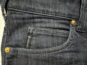 Dámske,kvalitné džínsy Giorgio ARMANI - veľkosť 28 - 3