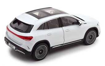 Mercedes-Benz EQA 2021 ( Digital white ) - 1:18 NZG - 3