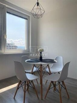Zrekonštruovaný 3i byt vhodný na investíciu - 3