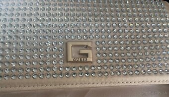 Kabelky guess - 3