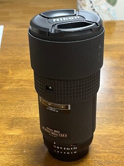 Nikon AF Nikkor 180mm f/2.8 D - 3