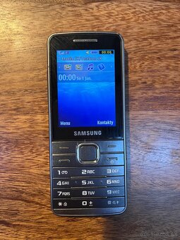 Samsung GT-S5610 krásny stav - 3
