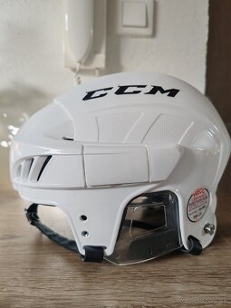 Hokejová prilba CCM - 3