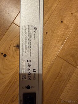 Ubiquiti switch - 3