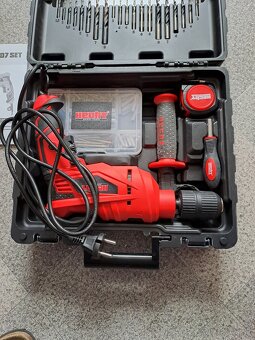 Príklepová vŕtačka - 3