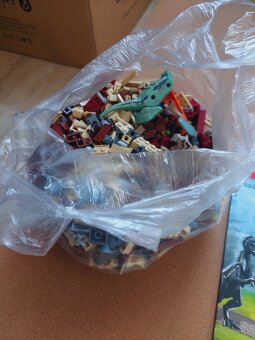 LEGO JURASSIC WORLD - Vyčíňanie indoraptora - 3