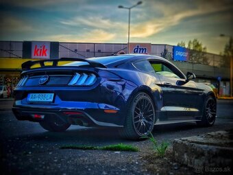 FORD MUSTANG 2022 5.0L 331KW - 3