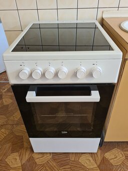 Elektrický sporák BEKO - 3