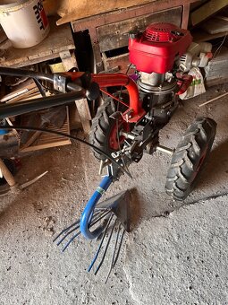 Predám traktor Honda gcv160 - 3