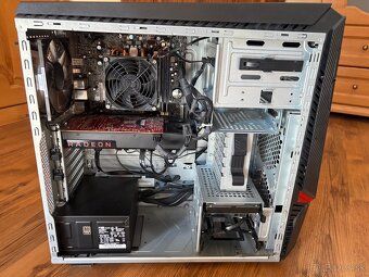 Herný počítač Lenovo - 3