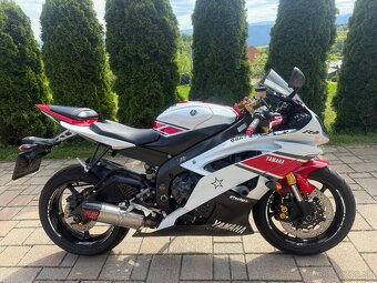 Yamaha R6 - 3