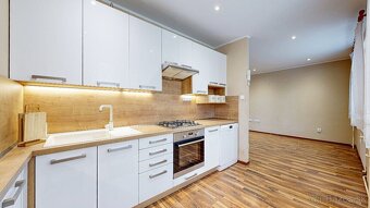 ŠACA - pekný 3 izbový zariadený byt ul. Železiarenska, 64 m2 - 3
