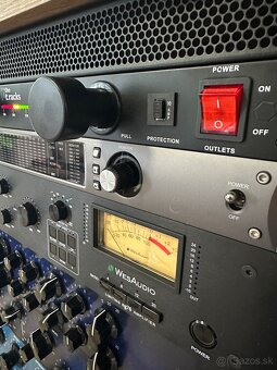 UAD Apollo x16 - 3