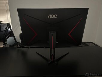 Herný Monitor // 32" AOC C32G2ZE/BK Gaming - 3