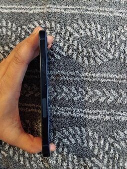 iPhone 12 - 3