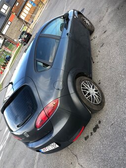 Seat Leon 2.0 TDi 103kW - 3