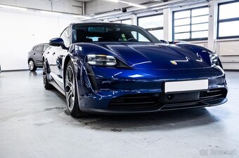 Porsche Taycan - 3