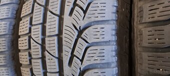 Predám 4ks jazdené zimné 235/45r18-98V Pirelli - 3