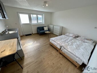 Malý byt s veľkou dušou - 1-izbový apartmán na Banke - 3