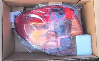 Predám použité zadné ľavé svetlo na Suzuki SX4 - 3