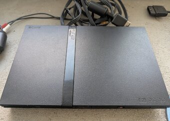 Herná konzola Sony PlayStation 2 Slim + 3 ovládače - 3