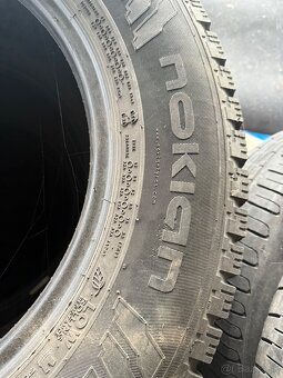Zimné 225/65r16c - 3