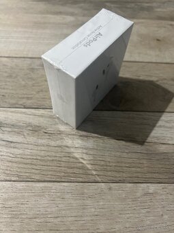 Apple AirPods 4 generation - 3