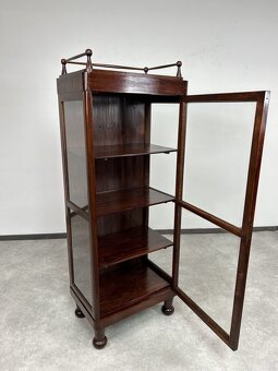 úzka art deco vitrína 62cm - 3