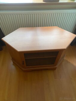 Stolík pod TV - 3