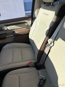 Dodge Rám 1500 Laramie - 3
