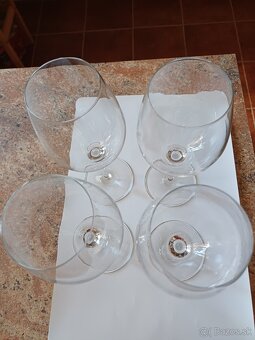 poháre na víno - 3