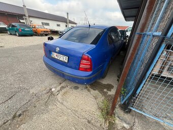 Superb 1.9TDI 74kw 5kvalt manual - 3