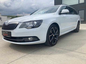 Škoda Superb Combi 2.0 TDI DSG,2015,NAVI,XENON - 3