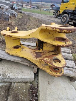 Kozlik komatsu wb 93 r5 - 3