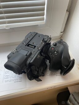 Predám Sony PXW-FS5 - 3