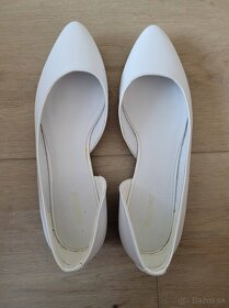 Predám dámske biele topánky (veľkosť 38/39) - 3