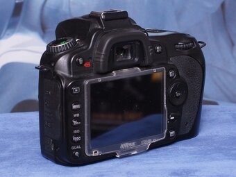 Nikon D90 /18870 snímok/. - 3