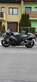 Suzuki GSX1300R Hayabusa - 3