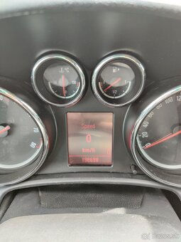 Opel Astra J ST 1,6 benzin (2011) - 3