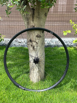 Predám mtb kolesá SUNringle Black Flag expert 29" boost - 3