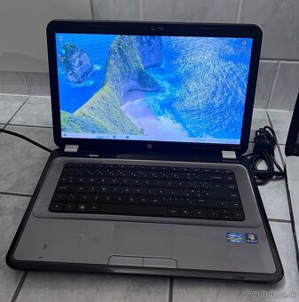 Notebook HP a Acer - 3
