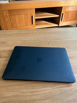 MacBook Air M1 2020 – skvelý stav - 3