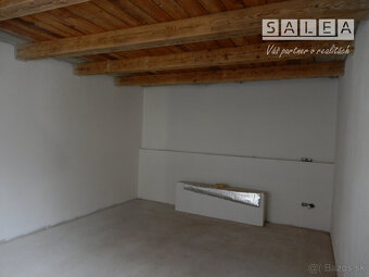 Pekný rodinný dom, 300 m2, kompletná rekonštrukcia, Hronské  - 3