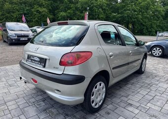 Peugeot 206 1.4 benzín manuál 55 kw - 3